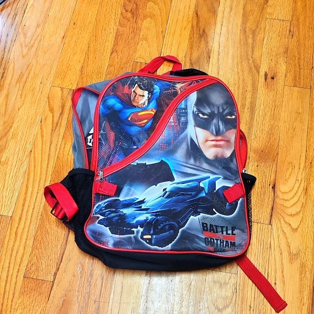 Superman VS Batman Backpack, VGUC